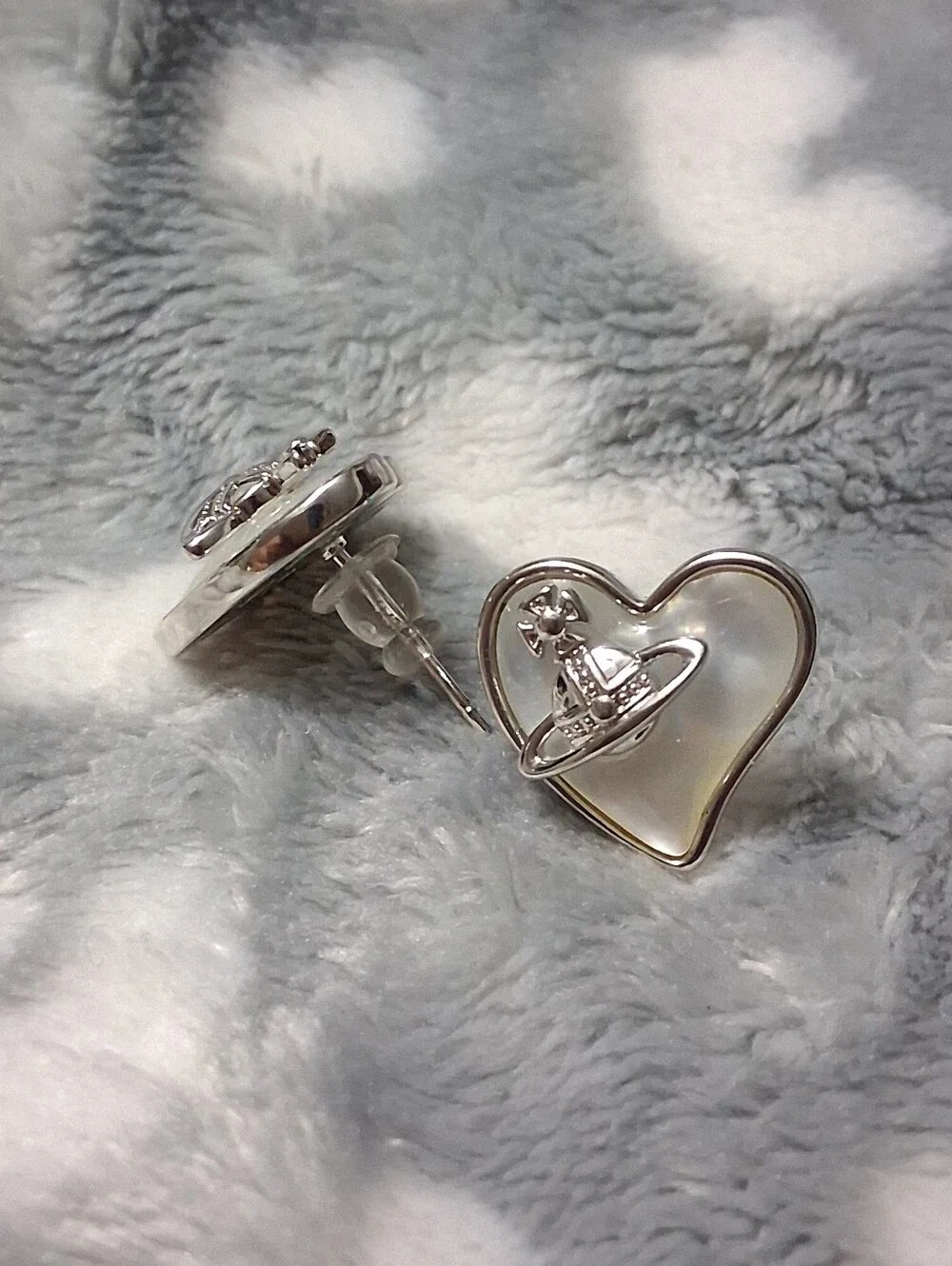 Fashion Jewelry Silver Heart-Shaped Mother Of Pearl Stud Earrings